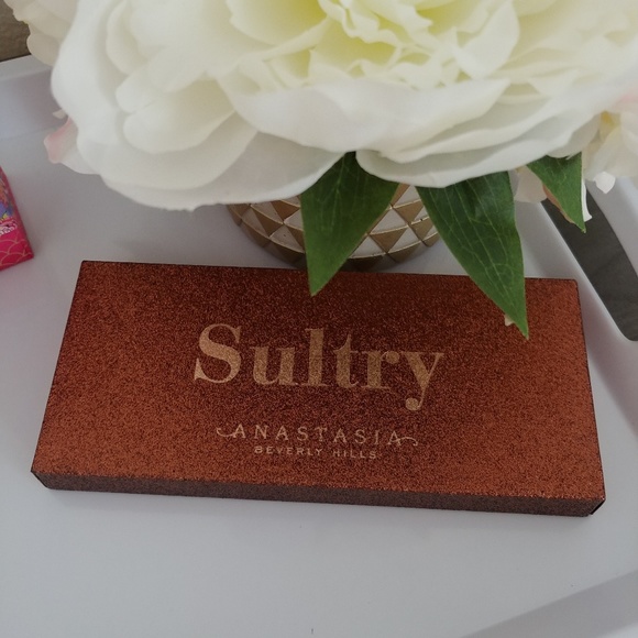 Anastasia Beverly Hills Other - ❤NWT Anastasia Beverly Hills Sultry Palette
